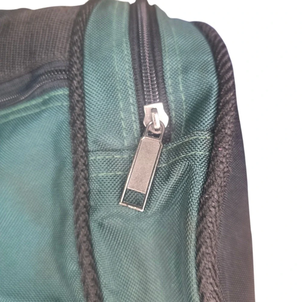 Vintage Reebok Green Black Barrel Duffle Gym Bag Detachable Shoulder Strap